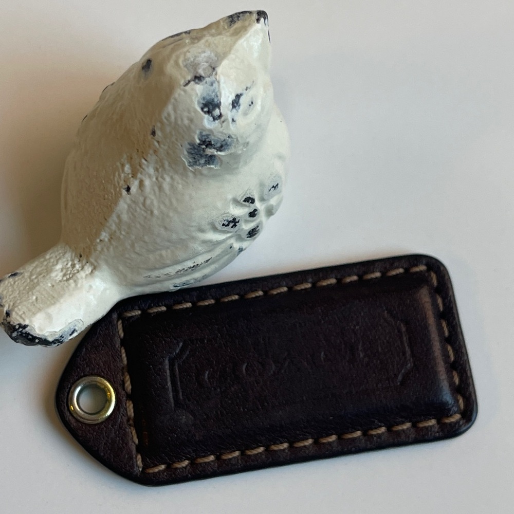 2” COACH Leather Fob Bag Charm Keychain
Hang Tag